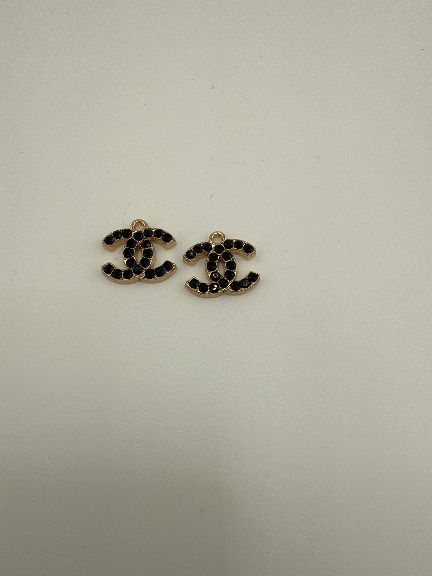 Willow Black Eattings